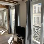 Appartement De Charme En Plein Coeur De Paris